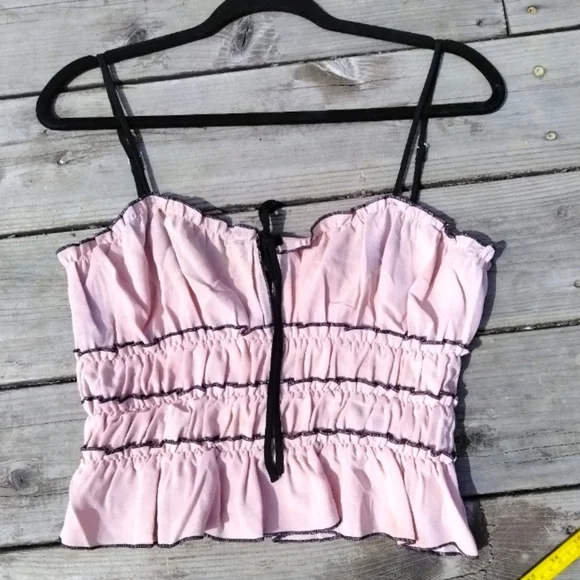 Forever 21 Pink Ruffled Women's Top - Picture 5 of 7